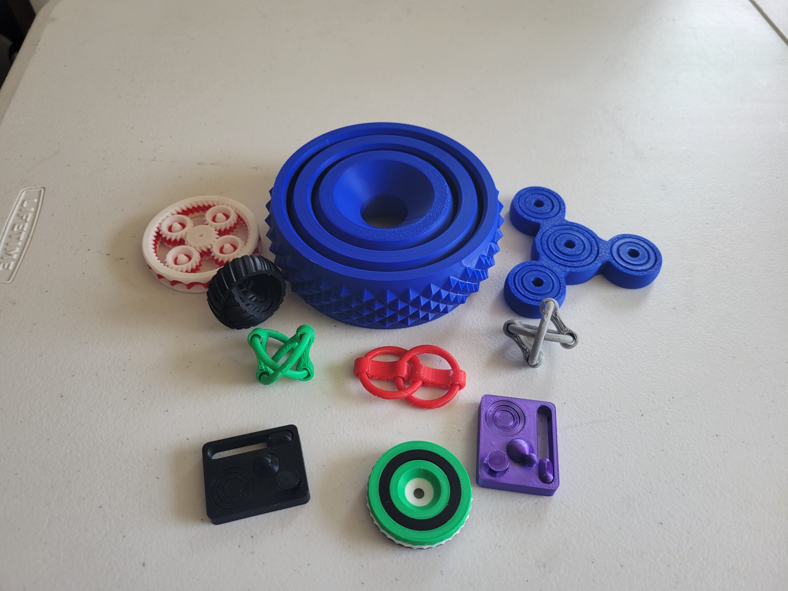 various fidgets